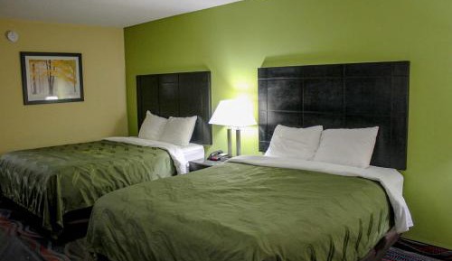 Deluxe Queen Room with Two Queen Beds