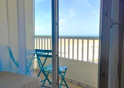 Studio with Sea View