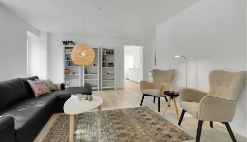 Five-Bedroom Holiday Home