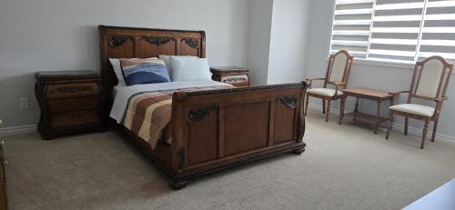 Deluxe Queen Suite