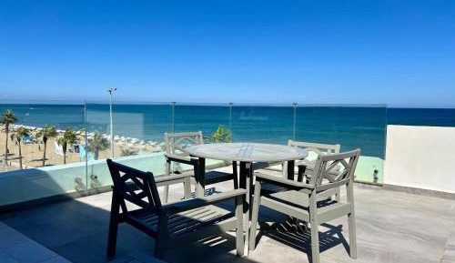 One-Bedroom Apartment with Balcony and Sea View