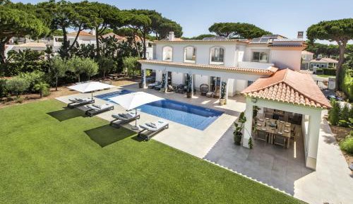 Five-Bedroom Villa
