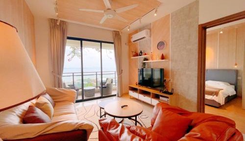 Two-Bedroom Apartment with Balcony and Sea View