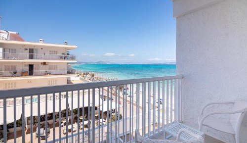 Single Room with Balcony and Side Sea View