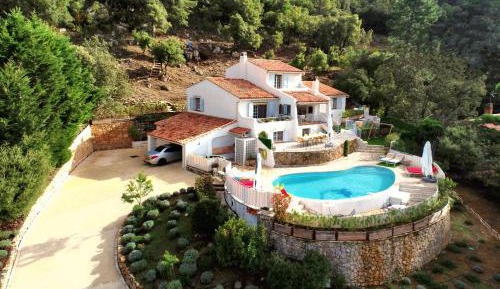 Six-Bedroom Holiday Home