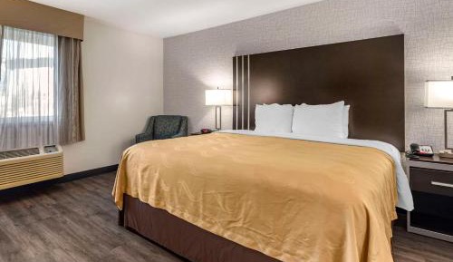 Standard Room, 1 King Bed, Non Smoking