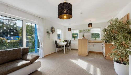 Superior One-Bedroom Apartment