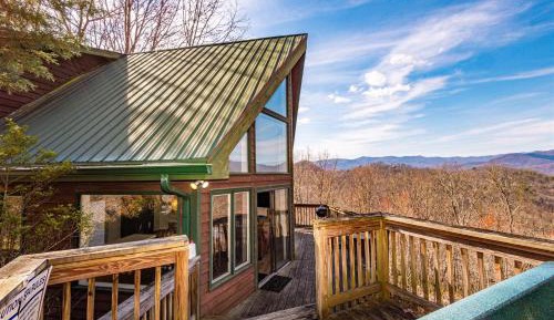 Three-Bedroom Holiday Home 