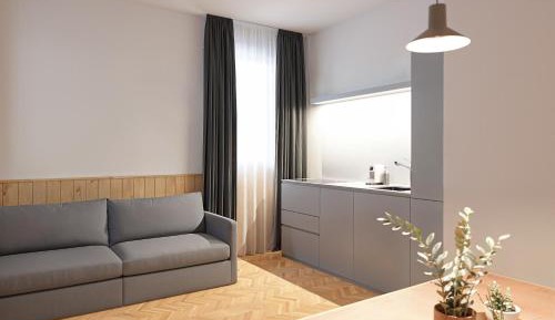 Deluxe One-Bedroom Apartment with Garden View