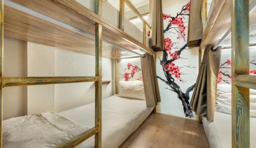 Quadruple Room with Private Bathroom