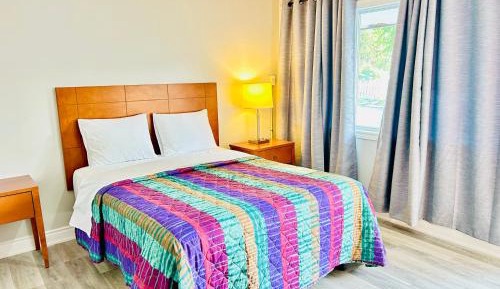 Deluxe Queen Room