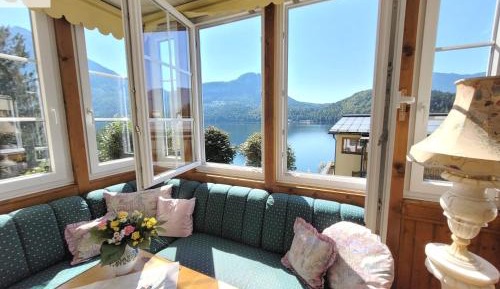 Apartment with Lake View