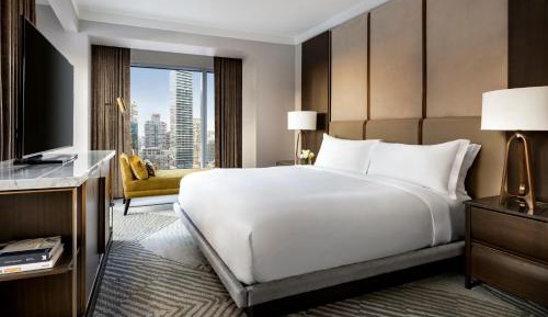 City View Room - 1 King bed 