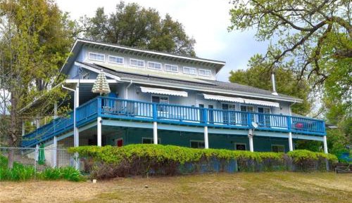 Six-Bedroom House