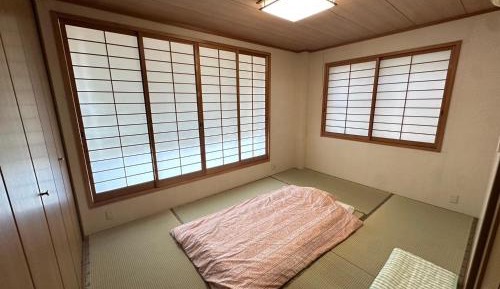 Japanese-Style Room
