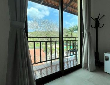 Triple Room with Balcony