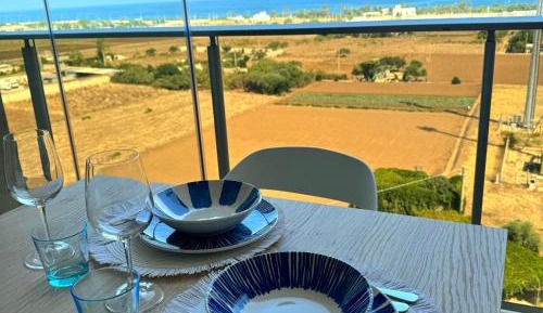 One-Bedroom Apartment with Sea View