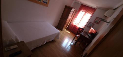 Single Room with Private Bathroom