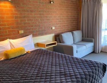 Single Room with Private Bathroom