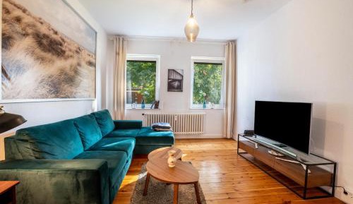 Superior One-Bedroom Apartment