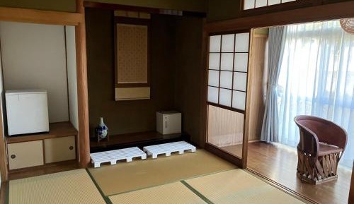 Japanese-Style Room