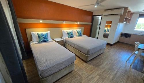 Deluxe Queen Room