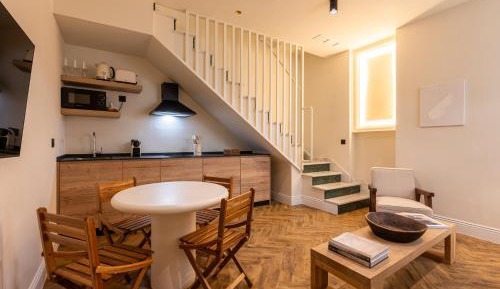 One-Bedroom Apartment with Terrace