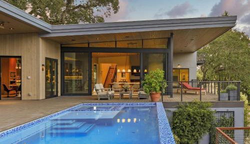 Four-Bedroom Holiday Home