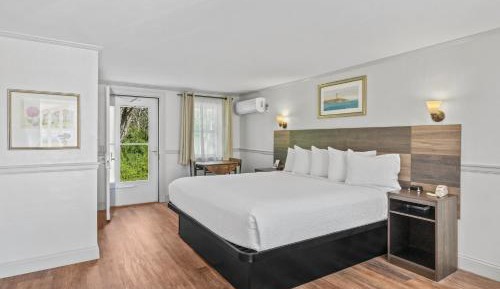 King Room with Deck