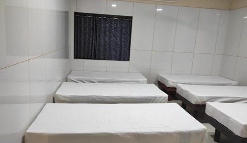 8-Bed Mixed Dormitory Room