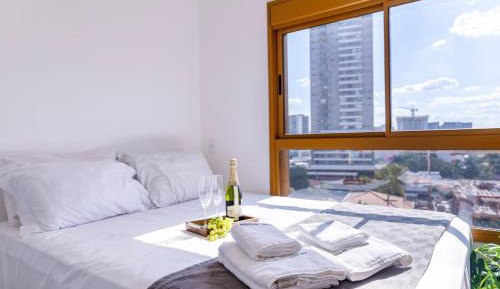 Two-Bedroom Apartment with City View