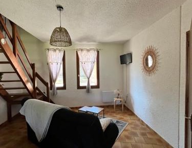 Two-Bedroom Deluxe Apartment