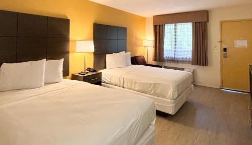 Quadruple Room - Non-Smoking