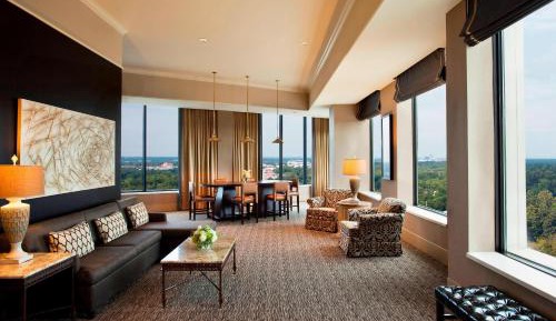 Club level, 1 Bedroom Presidential Suite, 1 King, High floor