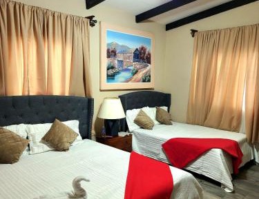 Four-Bedroom Deluxe Apartment
