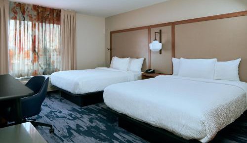 Queen Room with Two Queen Beds and Adapted Tub - Mobility and Hearing Accessible
