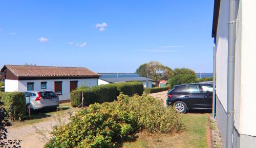 One-Bedroom Holiday Home