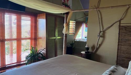 Deluxe Suite with Spa Bath