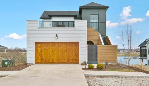 Four-Bedroom Holiday Home