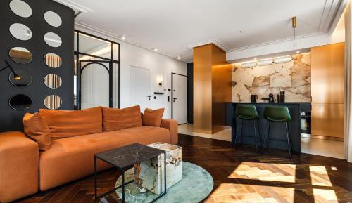 Deluxe One-Bedroom Apartment with City View