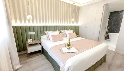 Suite with City View