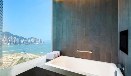 Cool Corner King Room with Partial Harbor View