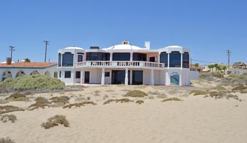 Four-Bedroom Holiday Home