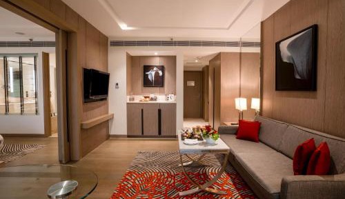 Executive King Suite - Club Level