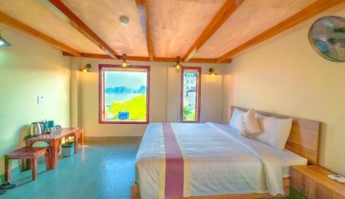 Deluxe Double Room with Extra Bed