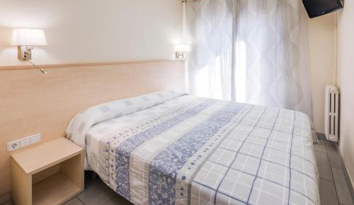 Double or Twin Room with Private Bathroom