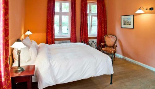 Standard Double Room with Shower