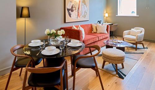 Luxury One Bedroom Apartment with Sofa Bed