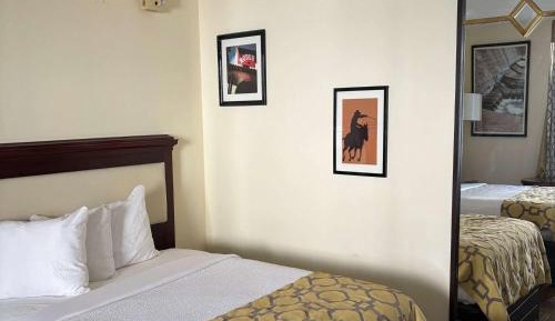 Queen Room with Two Queen Beds - Disability Access/Non-Smoking