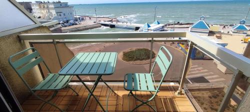 Studio Apartment with Sea View